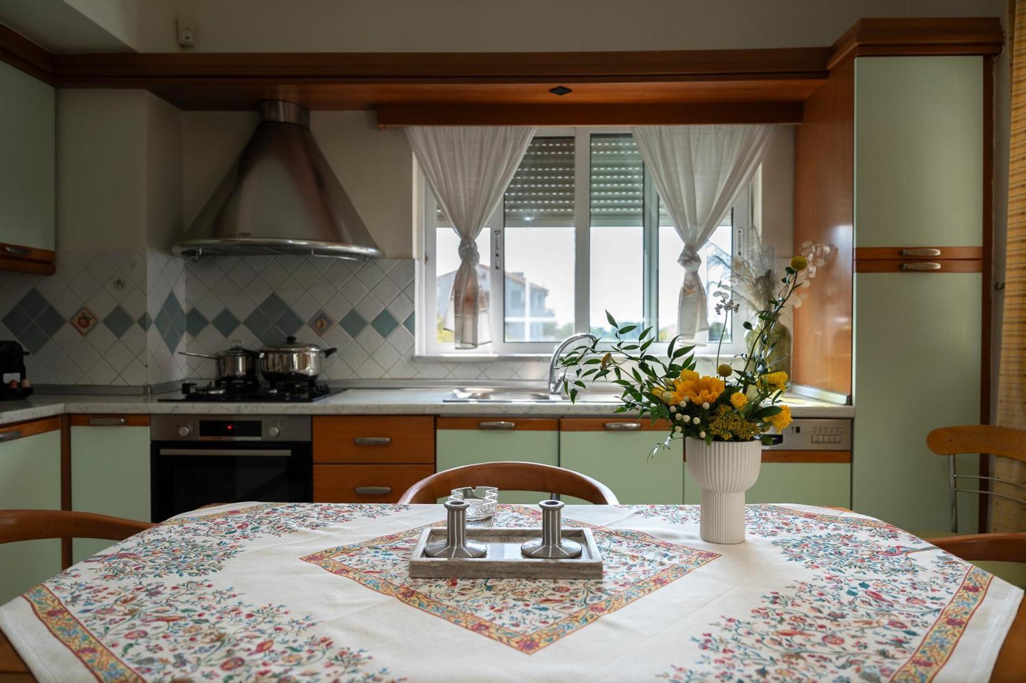 Pounedes Luxury Suites Pefki Pokoj fotografie